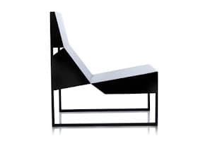 Chairs that think they're the main character - photo 3